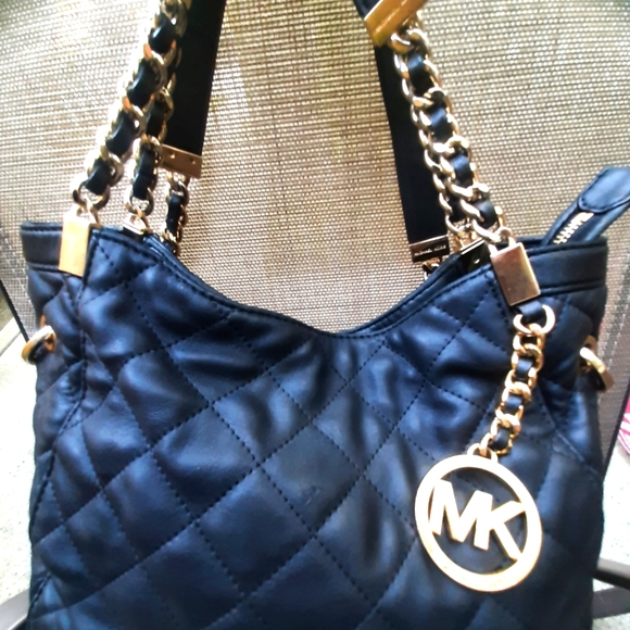 Michael kors shain sholdbags - Picture 1 of 16
